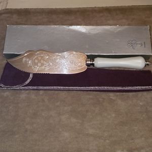 COPY - Vintage Gerity cake knife